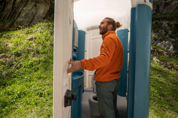 Portable Toilet Options We Offer in St Francis, KS