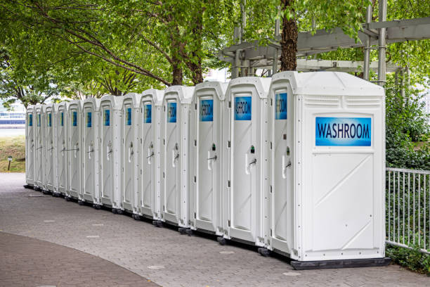 Best Affordable portable toilet rental  in St Francis, KS